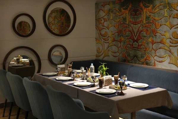 saffron dining table image